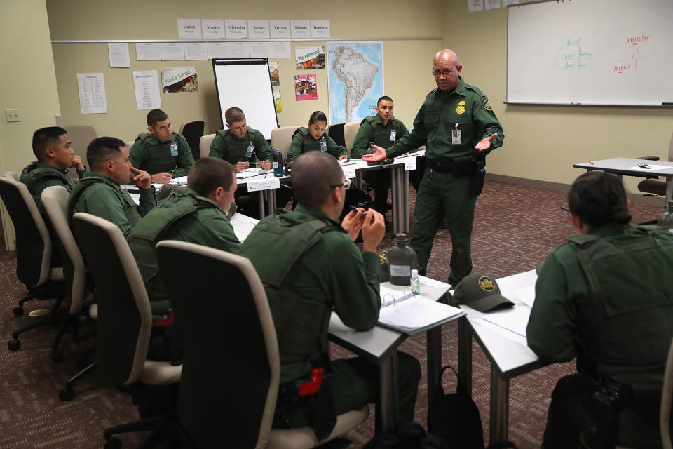 <p>New U.S. Border Patrol agents attend a Spanish language class at the Border Patrol Academy on August 2, 2017 in Artesia, N.M. (Photo: John Moore/Getty Images) </p>