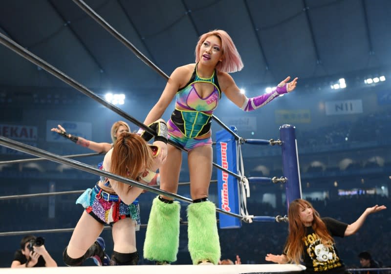 Hana Kimura competes during the New Japan Pro-Wrestling's 'Wrestle Kingdom 14' at Tokyo Dome in Tokyo, Japan