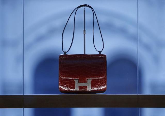 Major Luxury Jewelry Brands Abandon Industry Group Over Russia Ties—But LVMH  Still Quiet