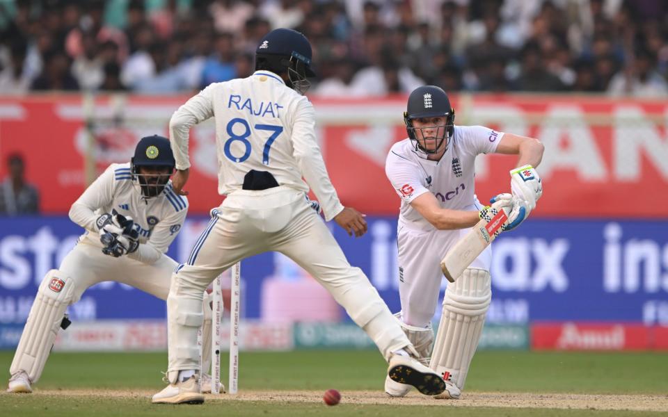 Zak Crawley played nicely to reach 29 not out