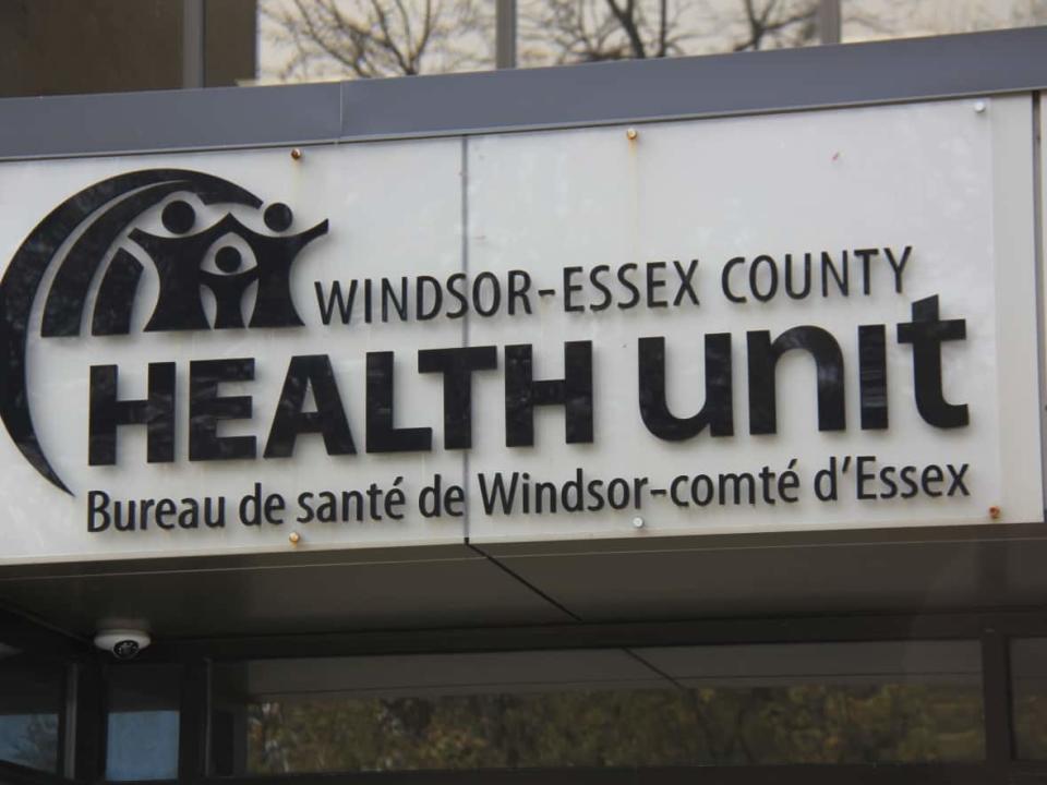 The Windsor-Essex County Health Unit reported one death and 54 COVID-19 cases on Nov. 25, 2021. (Mike Evans/CBC - image credit)