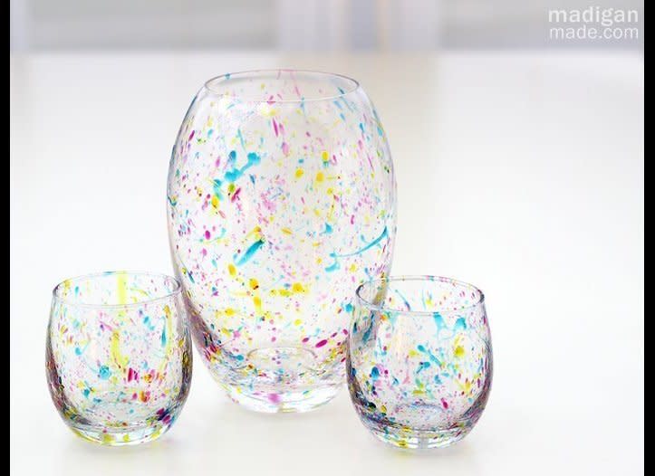 These are a throwback to the '80s and <a href="http://www.huffingtonpost.com/2013/01/17/paint-splattered-vase-craft_n_2492400.html" target="_hplink">a blast to make.</a> 