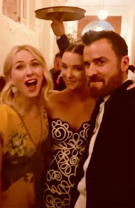 Naomi Watts con Justin Theroux y su novia