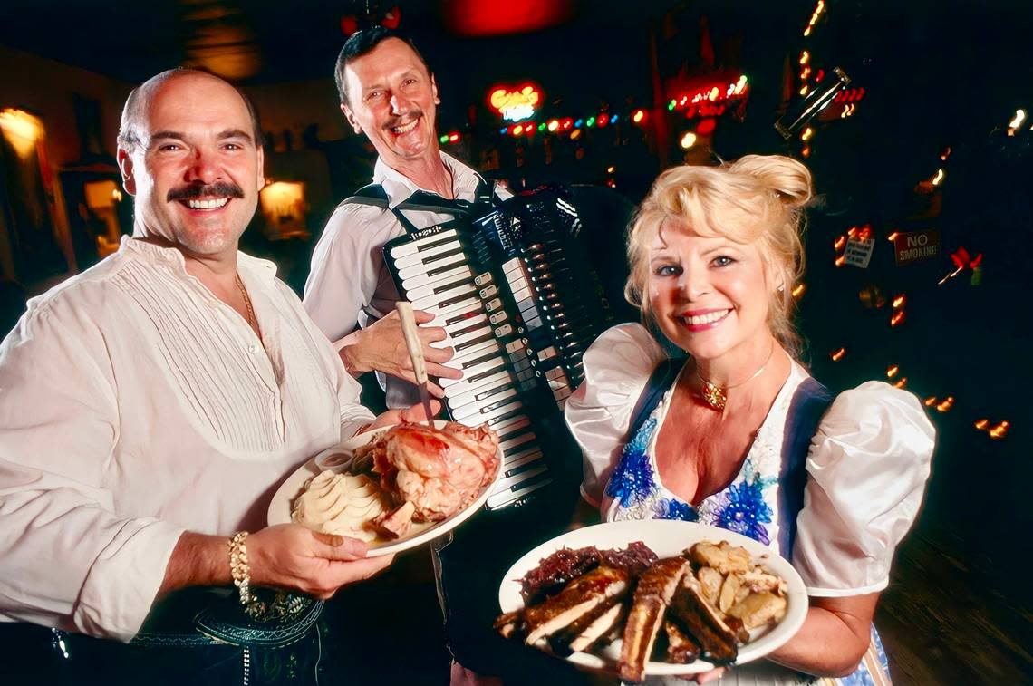 In 1995, the house band from Edelweiss included Bernd Schnerzinger with a ham shank dinner, Jerry Ozdych and Helga Beckman with a rib plate.