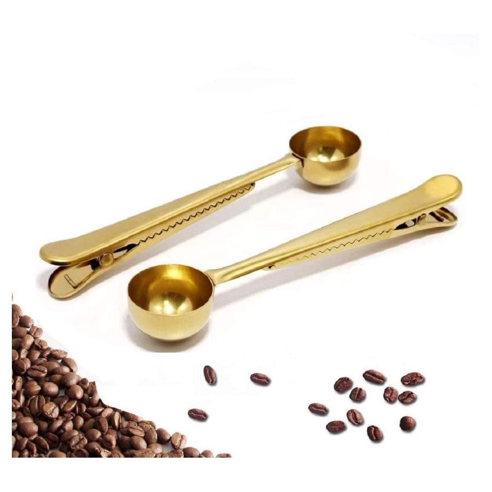 18) Ergonflow Gold Coffee Scoop Clips