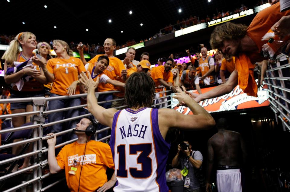 Phoenix Suns' Steve Nash leaves the court after Game 6 of the NBA basketball Western Conference finals Saturday, May 29, 2010, in Phoenix. The Los Angeles Lakers won 111-103. (AP Photo/Matt York)