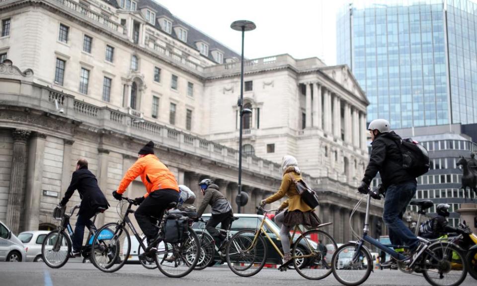 Traffic at the junction before the introduction of the scheme