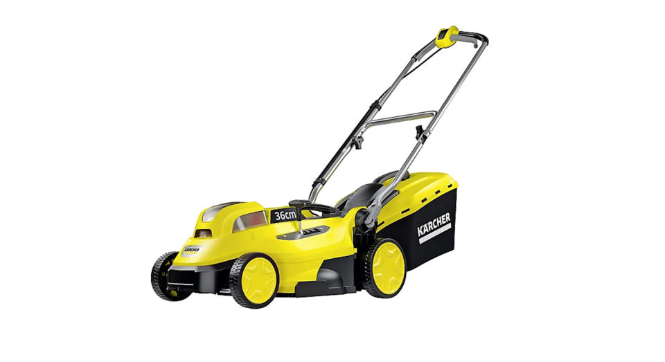 This Karcher model has a telescopic handle for easy maneuvering. 