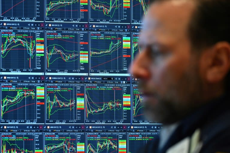 Un opérateur du New York Stock Exchange (ANGELA WEISS)