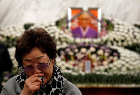 Former South Korean "comfort woman" Lee Yong-soo reacts after mourning at the funeral of former South Korean "comfort woman" Kim Bok-dong in Seoul, South Korea, January 29, 2019. REUTERS/Kim Hong-Ji