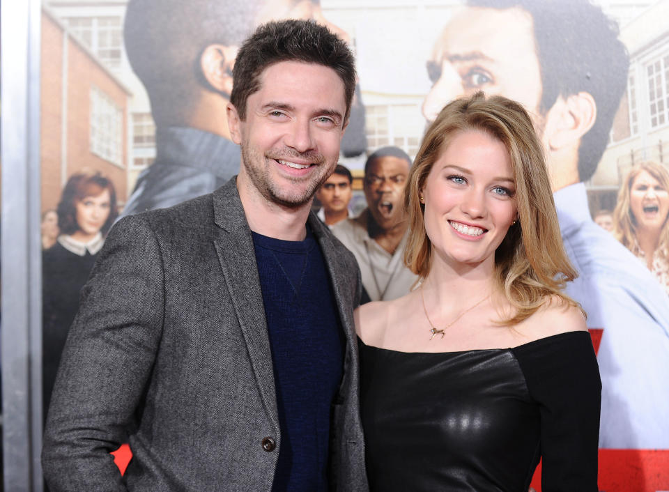 Grace and Ashley Hinshaw at the premiere of "Fist Fight" on Feb. 13, 2017. (Photo: Jason LaVeris via Getty Images)