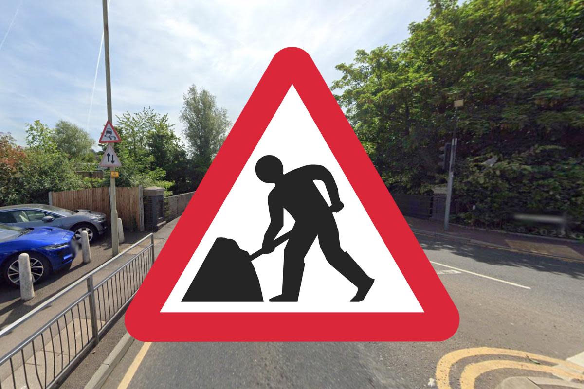 Roadworks sign/Lower High Street near the bridge. <i>(Image: Google Street View/Pixabay)</i>