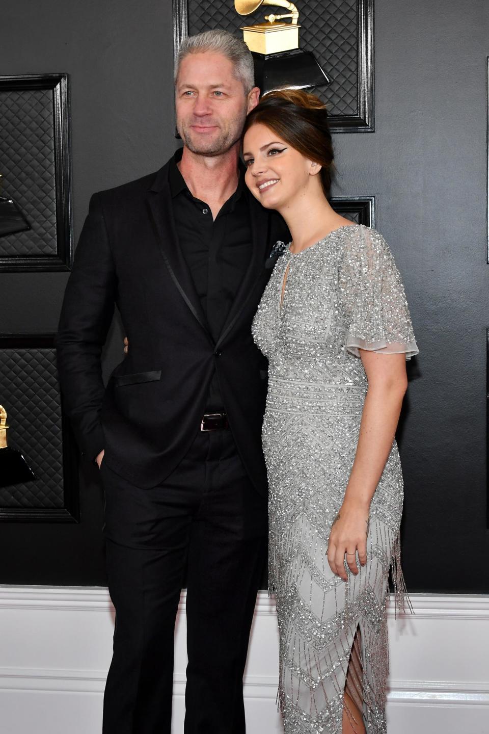 Sean Larkin and Lana Del Rey at the 2020 Grammys (Getty Images)