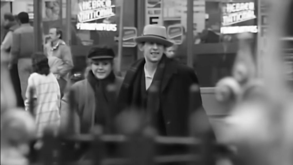  Shane MacGowan and Kirsty MacColl in the music video of Fairytale of New York, 1987. 