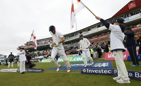 Britain Cricket - England v Sri Lanka - Second Test - Emirates Durham ICG - 27/5/16 England's Alastair Cook leads out the side Action Images via Reuters / Jason Cairnduff Livepic