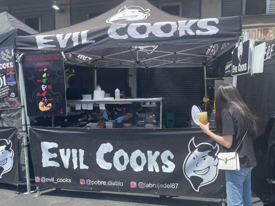 Smorgasburg美食集市8月28日燒烤日參與商家之一-Evil Cooks（記者朱敏梓／攝影）