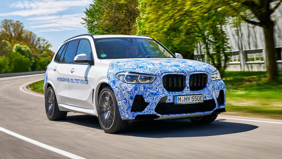 BMW i Hydrogen NEXT SUV的氫燃料電池系統搭配第五代eDrive電力驅動系統，總輸出功率達369bhp的，水是唯一產生的排放物。（圖片來源/ BMW）