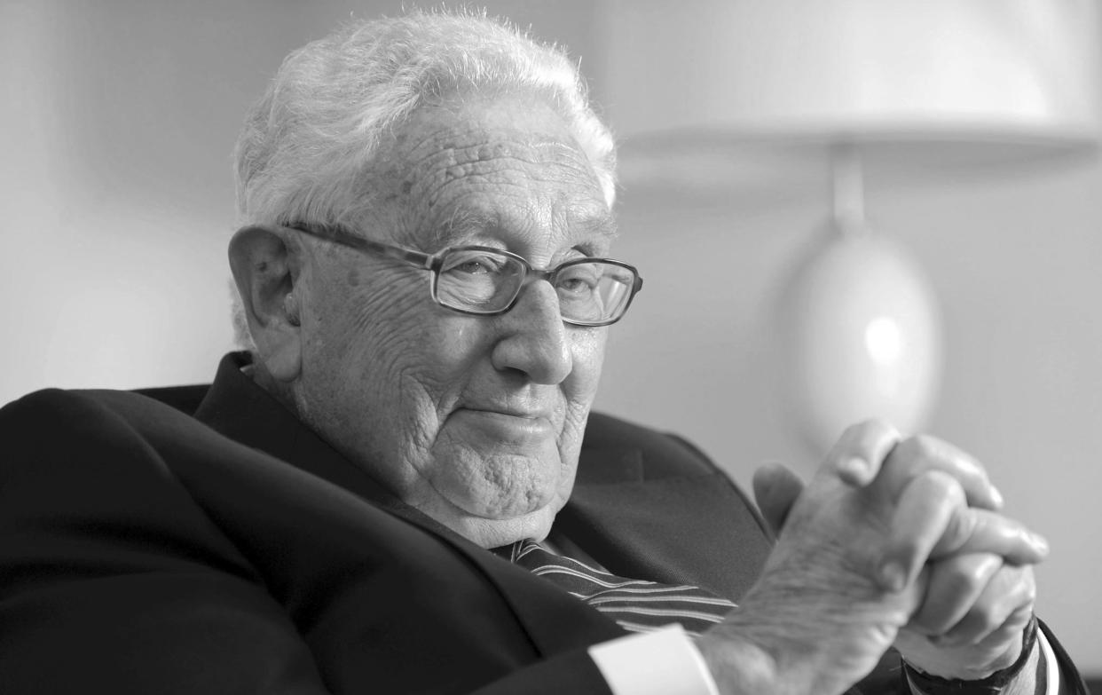Henry Kissinger während eines Interviews in New York im Januar 2012. - Copyright: picture alliance / ASSOCIATED PRESS | Miho Ikeya