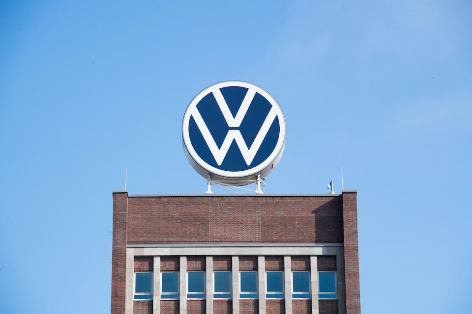 Nach einem BGH-Urteil zu Volkswagen könnte die Bezahlung von Betriebsräten in vielen Unternehmen auf der Kippe stehen. - Copyright: picture alliance/dpa | Julian Stratenschulte