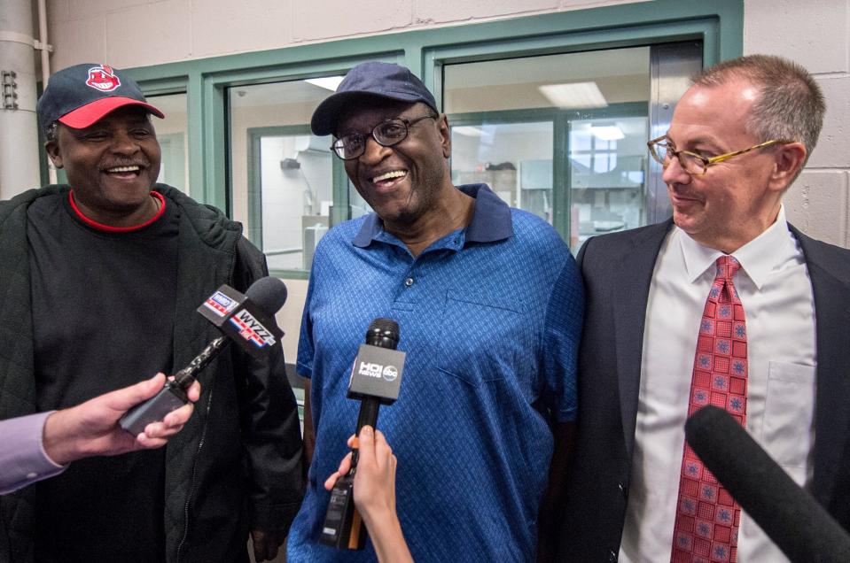 FRED ZWICKY/JOURNAL STAR FILE PHOTO In this Journal Star file photo from May 22, 2017, Cleve Heidelberg, 74, center, celebrates as he bonds out of the Peoria County Jail after 47 years of imprisonment for allegedly killing a Peoria County sheriff´s deputy.