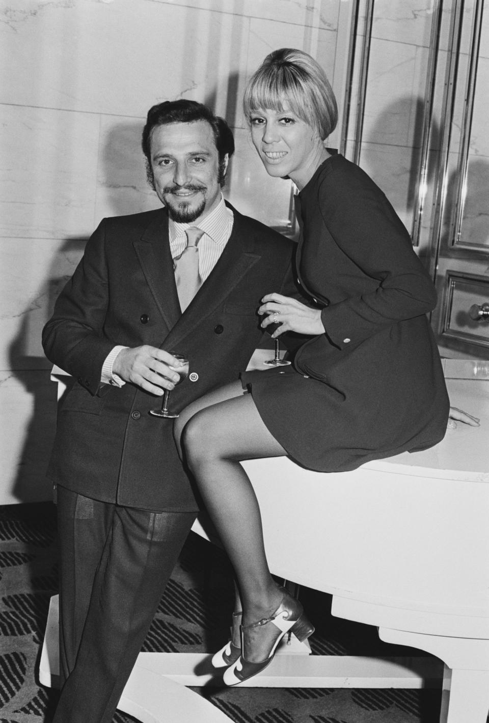 Mann and Cynthia Weil in 1969 - P Shirley/Daily Express/Hulton Archive/Getty Images