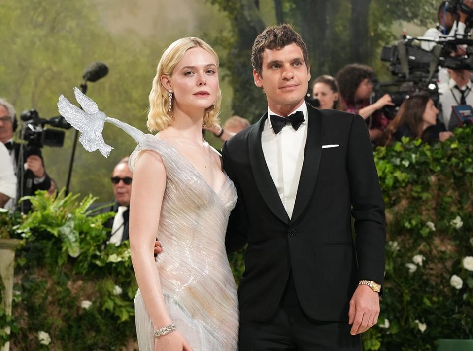 <p>Elle Fanning and Gus Wenner</p>