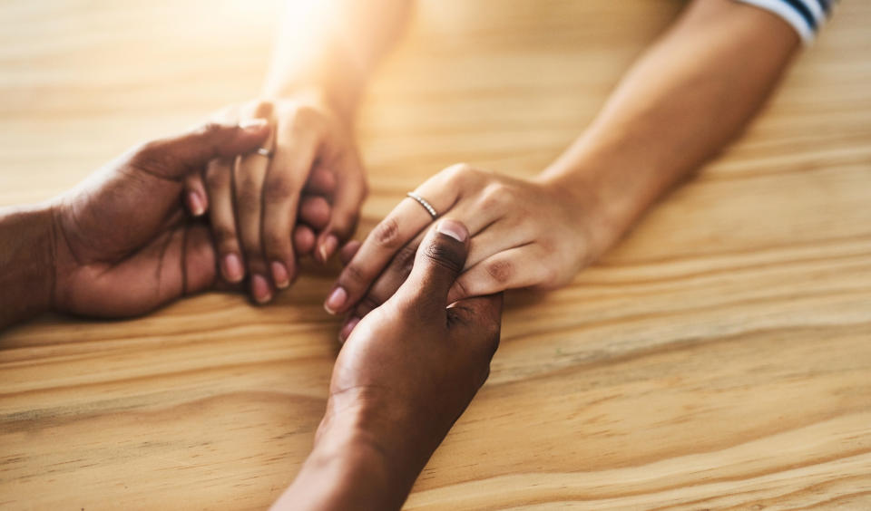 When you're dealing with anxiety, small gestures of support from your partner can make a big difference.  (Photo: PeopleImages via Getty Images)