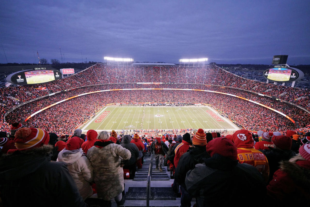 Arrowhead Stadium  Arrowhead stadium, Kansas city chiefs football, Nfl  stadiums