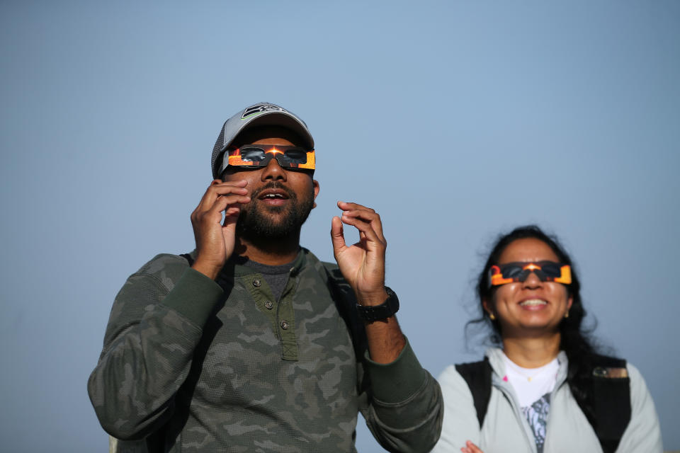 Solar eclipse fever: Americans witness the celestial event