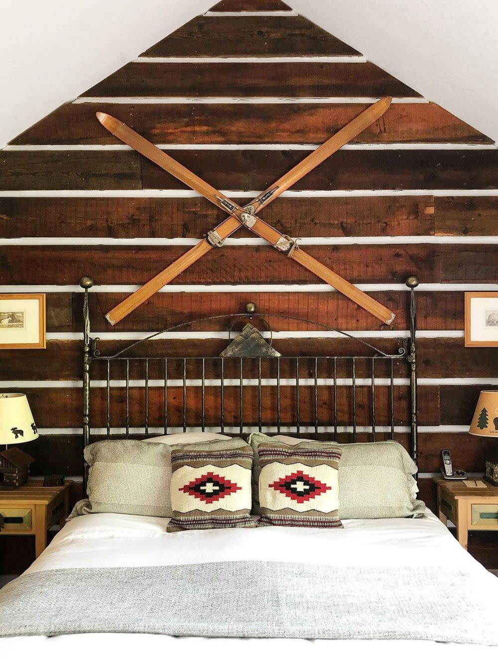 cozy bedroom at hidden moose lodge in whitefish montana