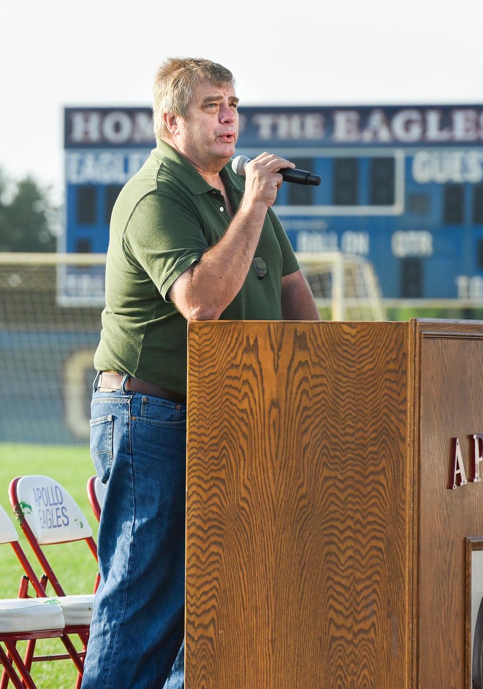 District 742 School Board Chair Al Dahlgren spoke to teachers during a kickoff  ceremony Monday, Aug. 28, at St. Cloud Apollo High School. 