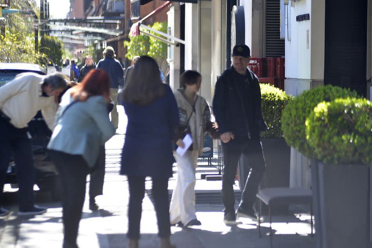 Matt Damon, su esposa, hijas y suegra eligieron Puerto Madero para su almuerzo de lunes