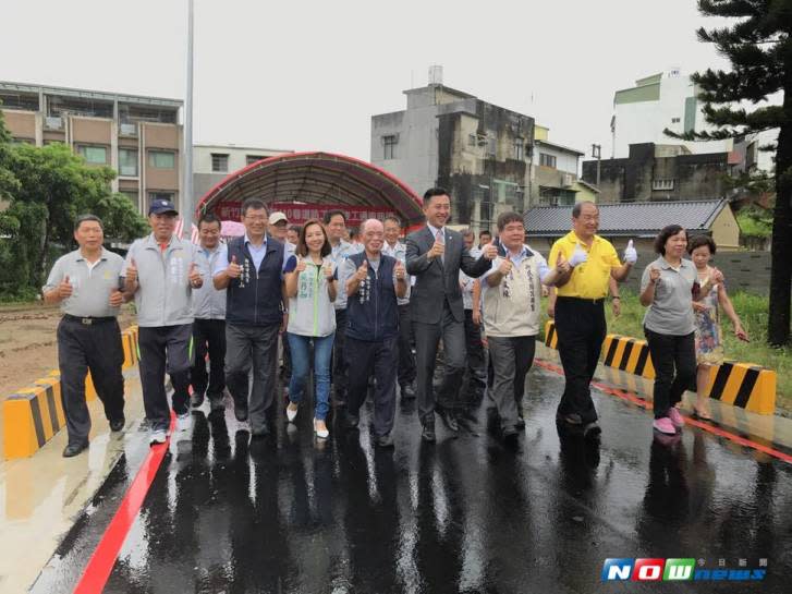 林智堅新闢高峰路110巷道路，園區通勤減少繞行1公里。（圖／記者陳志偉攝，2017.07.31）