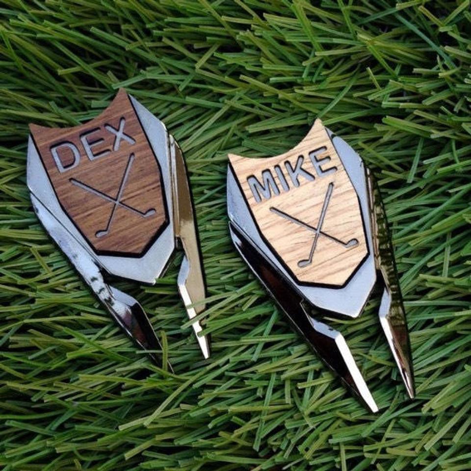 Personalized Golf Ball Marker Divot Tool Groomsmen Gift Golf Gifts for Men Him Best Man Husband Dad Father of the Bride Groom Custom Engrave