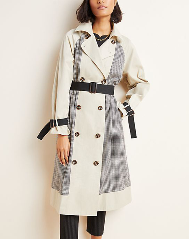 12 Versatile Trench-Coat Outfits to Test Out This Season