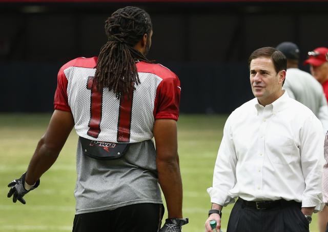 Report: NFL execs expect Larry Fitzgerald to retire