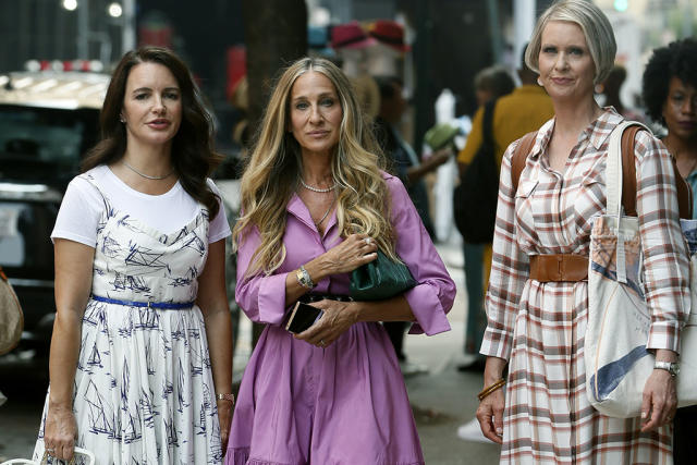 My Review of Carrie Bradshaw's Style in And Just Like That