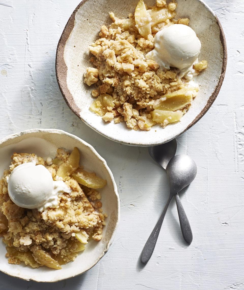 Apple Streusel Dump Cake