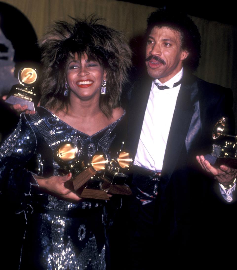 Tina Turner and Lionel Richie, 1985