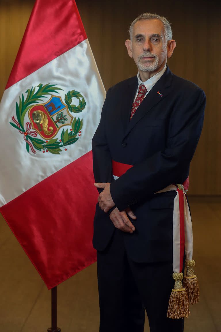 Pedro Francke, recien jurado ministro de Economia de Peru, que asumio el cargo