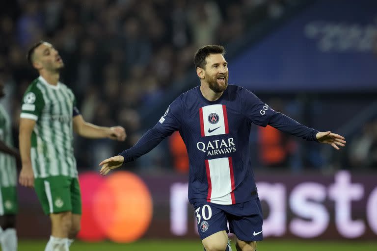 Lionel Messi festeja su último gol este martes, fue ante Maccabi Haifa por Champions