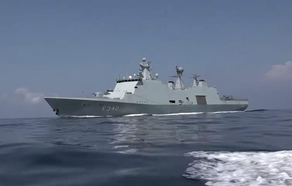 On Nov. 25, 2021, the Danish frigate HDMS Esbern Snare, pictured here, was involved in a gun battle with nine suspected pirates whose boat sank. (Screenshot: YouTube – Forsvaret)