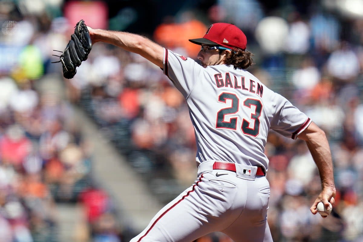 DIAMONDBACKS-GIGANTES (AP)