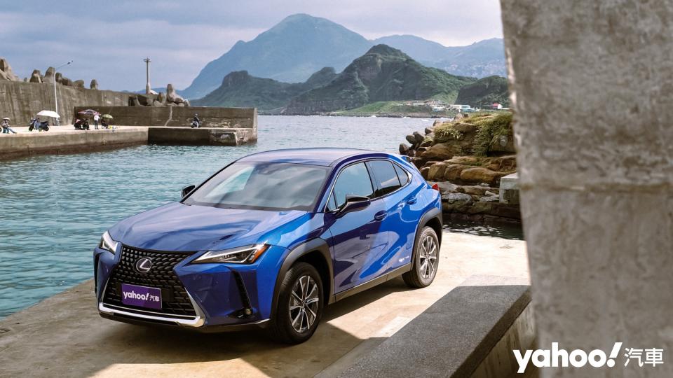 2022 Lexus UX300e豪華版北海岸試駕！絲滑柔順跨油入電！