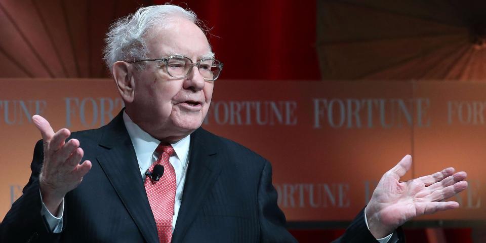 warren buffett arms outstretched