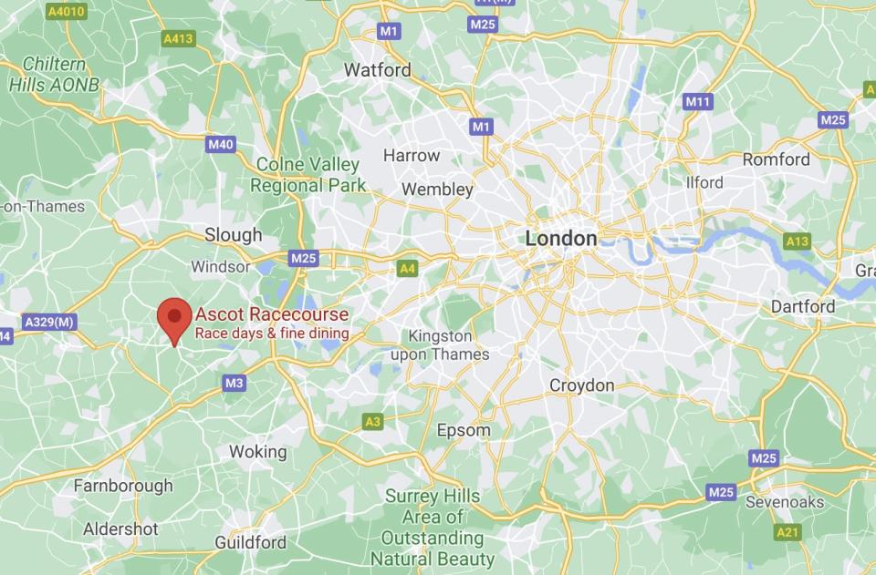 A map showing the location of Ascot Racecourse, a town in East Berkshire, England, 25 miles west of London.