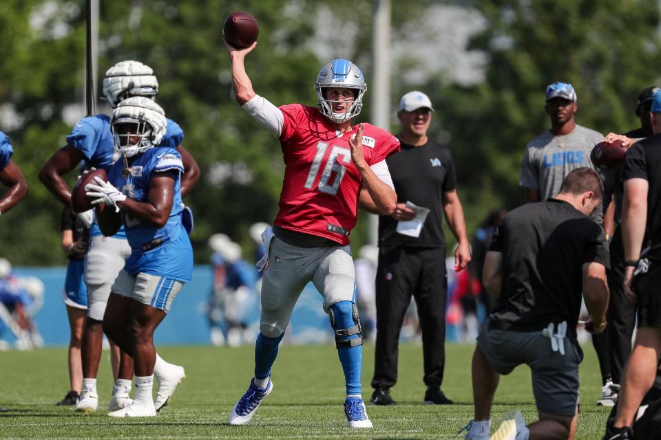 Detroit Lions quarterback Jared Goff makes a pass during the joint practice with New York Giants at Detroit Lions headquarters and training facility in Allen Park on Wednesday, August 9, 2023.