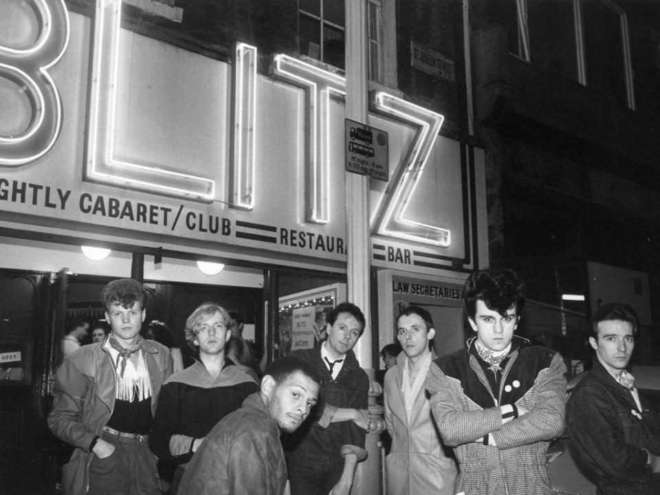 Rusty Egan, John McGeogh, Barry Adamson, Billy Currie, Dave Formula, Steve Strange and Midge Ure outside London’s Blitz club (Sheila Rock/Shutterstock)