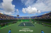 2016 Rio Olympics - Tennis - Quarterfinal - Men's Singles Quarterfinals - Olympic Tennis Centre - Rio de Janeiro, Brazil - 12/08/2016. A general view of the court as Andy Murray (GBR) of Britain serves against Steve Johnson (USA) of USA. REUTERS/Toby Melville