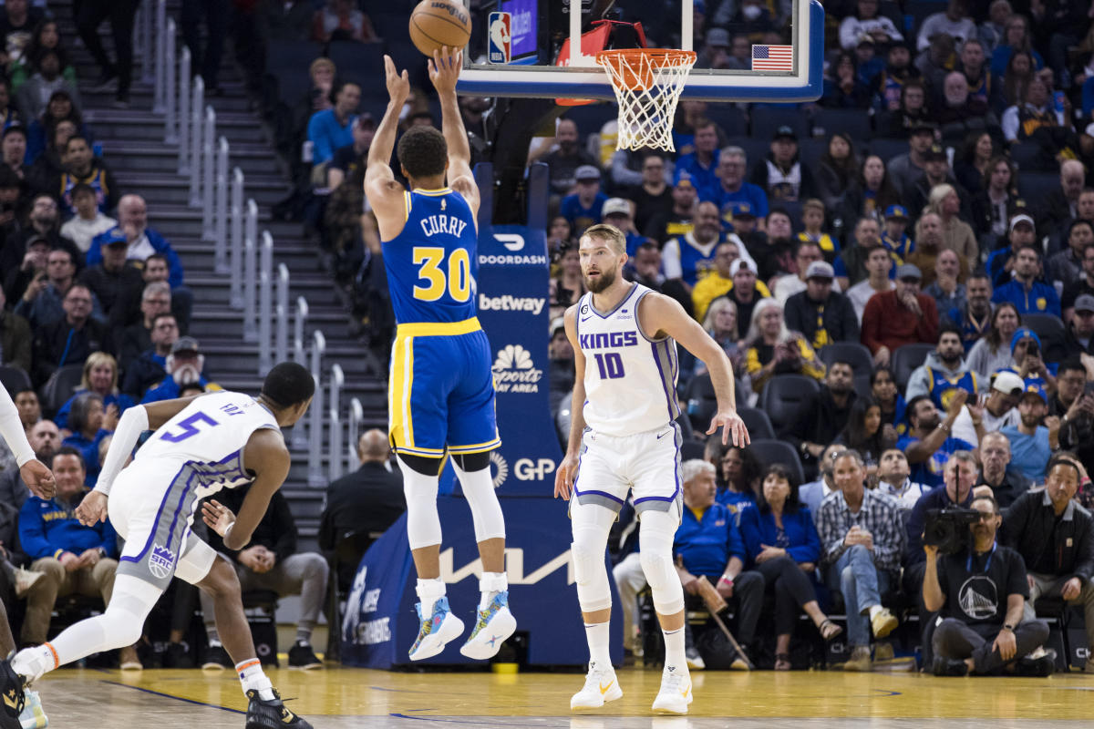 3) Sacramento Kings vs. (6) Golden State Warriors: 2023 NBA first-round  playoff preview - Yahoo Sports